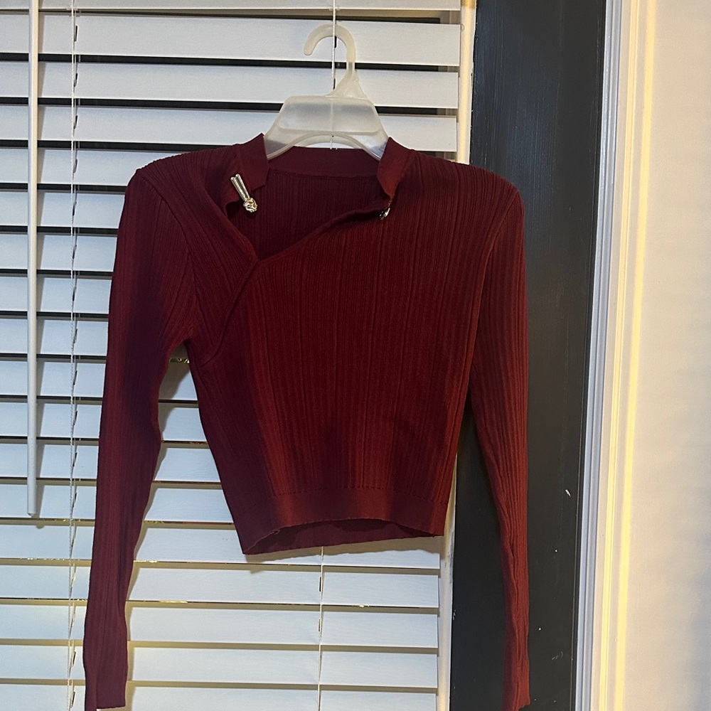 Commense Burgundy Ribbed Crop Top